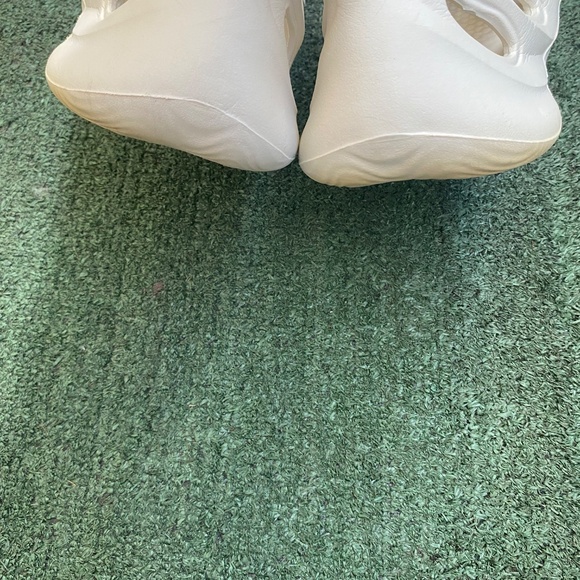 Yeezy foam runners - Picture 7 of 8